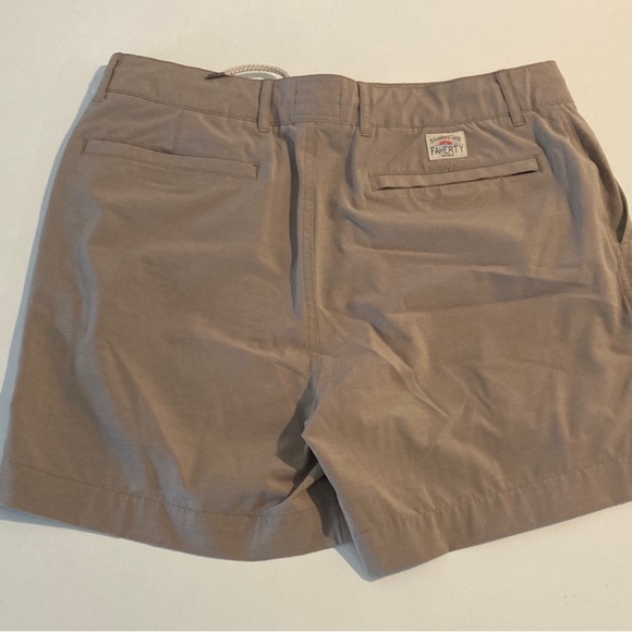 Faherty All Day Shorts 5” Inseam Tan Button Fly Trouser Shorts Size 38 - Picture 3 of 7